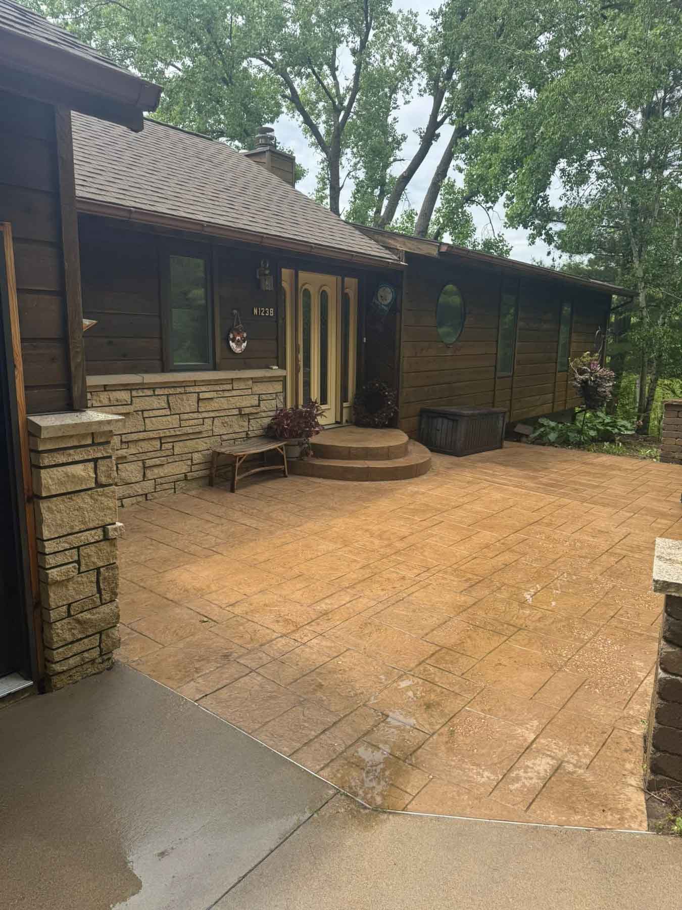 Paver Cleaning 39 Brick Patio After Being Cleaned